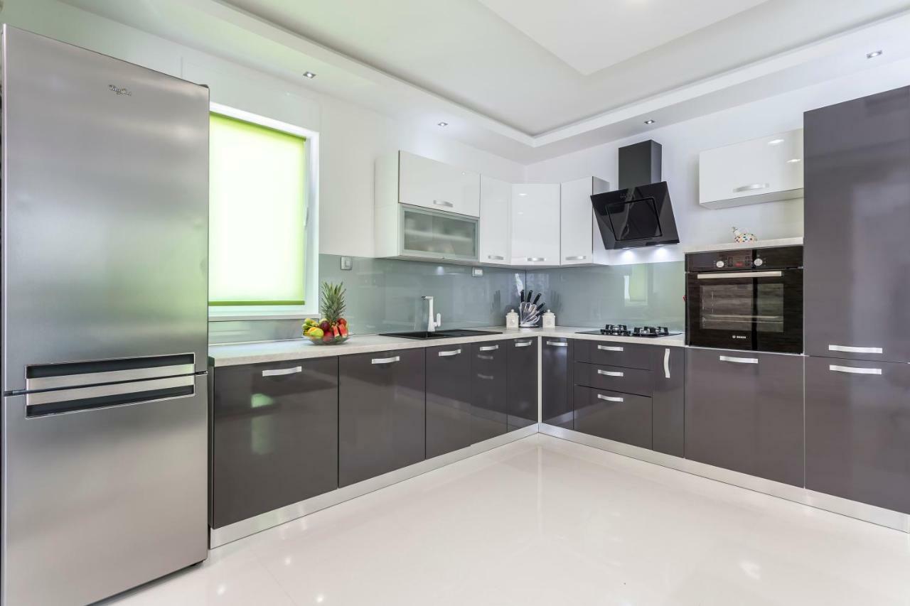 Sea Pearl Luxury Apartment Podstrana Exteriér fotografie